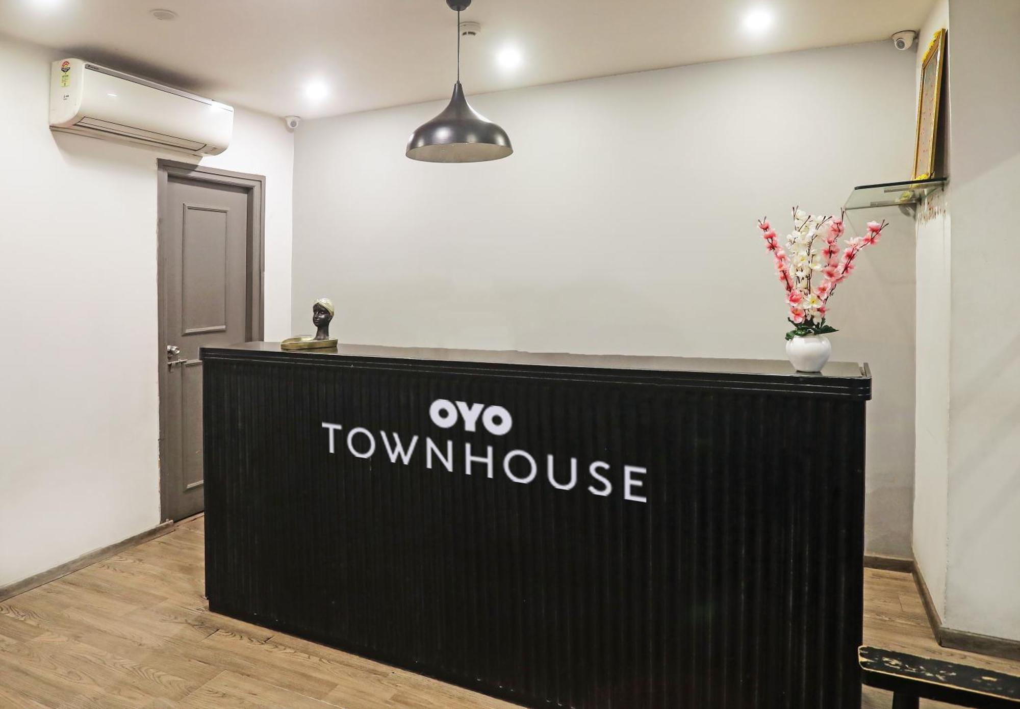 Townhouse Near Secunderabad Railway Station, Yashoda Hospital, Patny Centre Eksteriør bilde