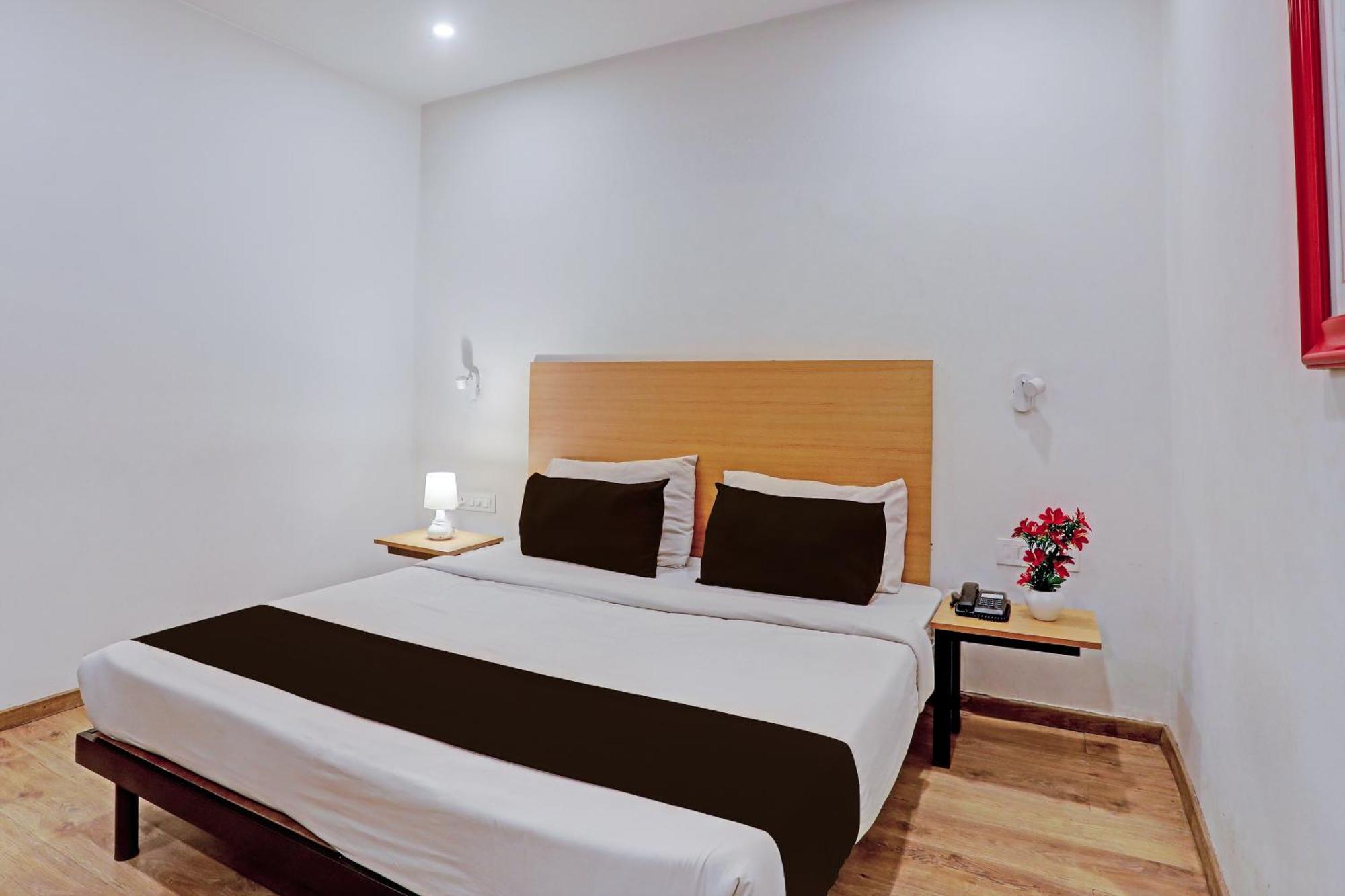 Townhouse Near Secunderabad Railway Station, Yashoda Hospital, Patny Centre Eksteriør bilde