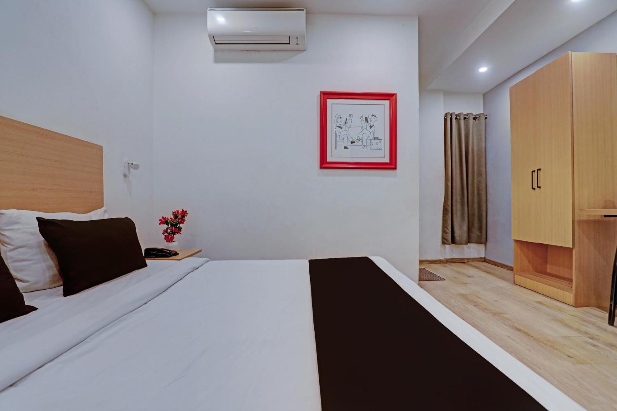 Townhouse Near Secunderabad Railway Station, Yashoda Hospital, Patny Centre Eksteriør bilde