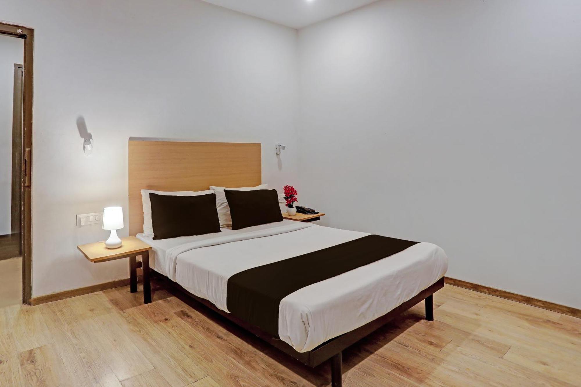 Townhouse Near Secunderabad Railway Station, Yashoda Hospital, Patny Centre Eksteriør bilde