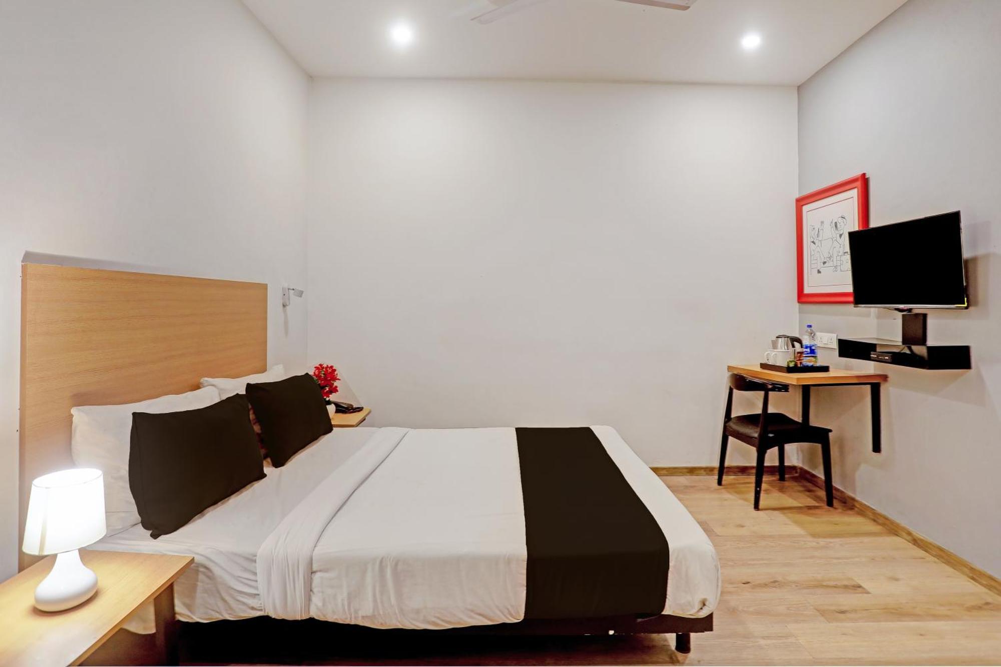 Townhouse Near Secunderabad Railway Station, Yashoda Hospital, Patny Centre Eksteriør bilde